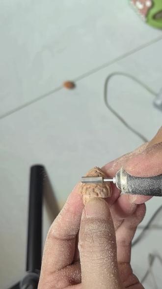 #手工#桃核 小木剑