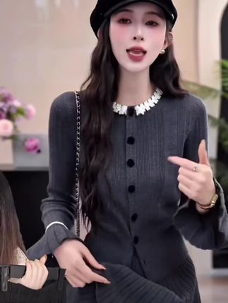 YUANLIANSU/圆脸酥【晚春晓景】法式显瘦针织衫+半身裙两件套女秋季#早秋穿搭 #针织衫#显瘦穿搭 #穿出自己的风格 #美出高级感
