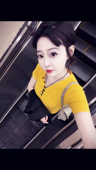 好好看看我的脸 像是会向命运低头的女人吗