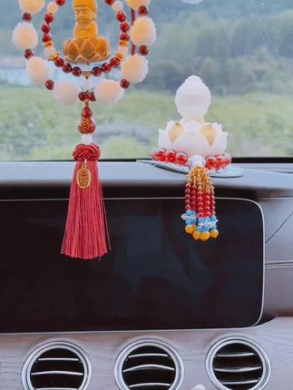 愿所求皆所愿,所盼皆所喜,希望从今天开始,听到的都是好消息…….#车品好物分享 #汽车挂件吊坠 #车品 #情感共鸣 #车载摆件