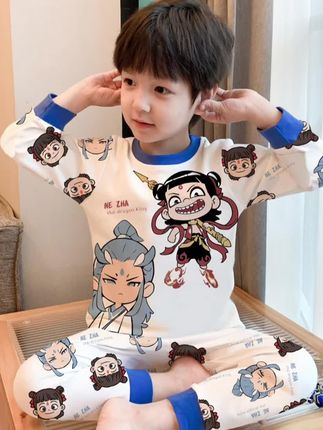 立秋后,天气说凉就凉了,孩子的秋衣秋裤一定要提前囤起来,卡通的图案深受小朋友的喜爱#秋冬新款 #内衣 #睡衣家居服 #打底衫 #儿童好物