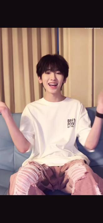 左奇函15岁的你面对28+亿黑屏怕不怕🥺#左奇函#左奇函四代第一rap担