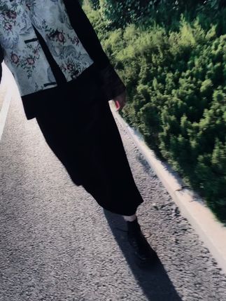 “若用心,烟火的日子也可以盛满悠然与惬意,若热爱,这一生都是关于喜悦和爱的相遇。”#穿搭#秋季新款 #新中式#国风古韵