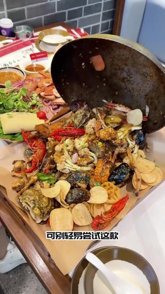 本色餐盘垫纸,防油防粘,原木浆材质用的更放心。 #男人漂亮饭 #本色餐盘垫纸 #卤肉拼盘 #下酒菜 #蘸酱菜