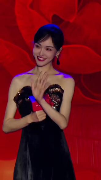 EP雅莹品牌代言人唐嫣 带你一起领略东方大雅之美#最喜欢的女明星 #唐嫣 #EP雅莹