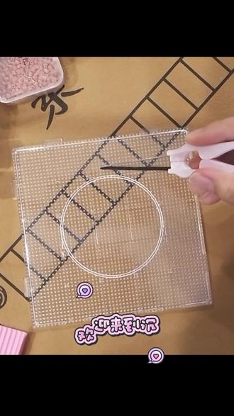 沉浸式拼豆挑战100-29
今天沉浸式拼小鲨鱼🦈
🦈🦈小鲨鱼不想努力了 哈哈哈哈😏😏😏
图纸来源🍠拼豆糕手.(拼豆定制接🥚)
#拼豆 #拼豆图纸 #小鲨鱼 #拼豆豆 #拼豆日常