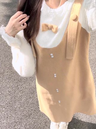 秋意款款 岁月缓缓 #温柔风穿搭 #慵懒风穿搭 #假两件连衣裙