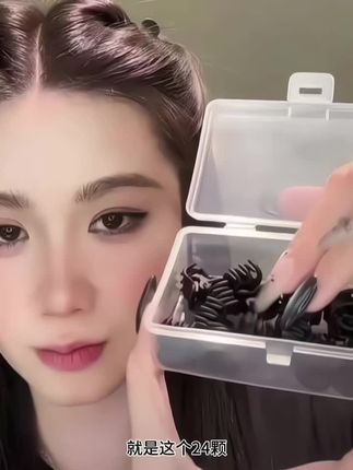 刷到的姐妹一定要试试这个高颅顶纹理编发,特别是头发扁扁塌塌的,超简单几个小抓夹轻松搞定#爱了爱了 #头饰搭配 #一秒入夏氛围感 #618开箱大晒