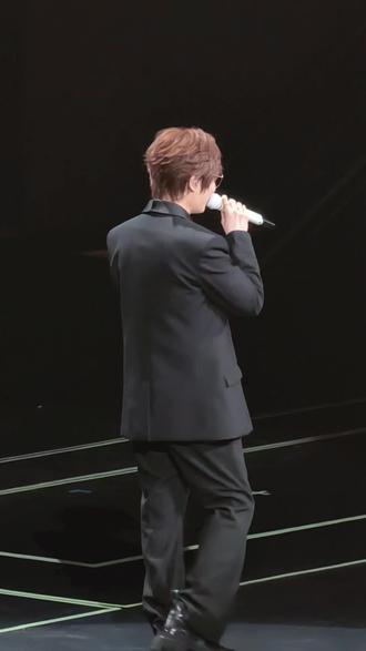 苏州这么牛的城市,GDP都两万多亿了 没有机场~#徐良演唱会