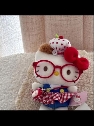 正版夏日HelloKitty蛋糕裙可爱包包挂件diy毛绒玩偶钥匙扣生日礼#hellokitty #毛绒玩偶#可爱到爆炸💥 #挂件#少女心爆棚