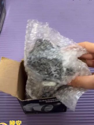 LED头灯强光远射可充电防水超亮头戴式矿灯超长续航手电筒钓鱼灯#LED头灯 #强光手电筒 #防水手电筒 #头戴式矿灯 #远射手电筒