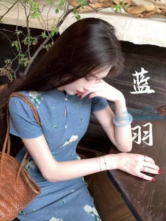 凌茜恣禾【蓝羽】国风新中式重工珠片绣花镂空连衣裙复古改良旗袍裙#重工刺绣 #新中式旗袍 #气质 #旗袍美人
