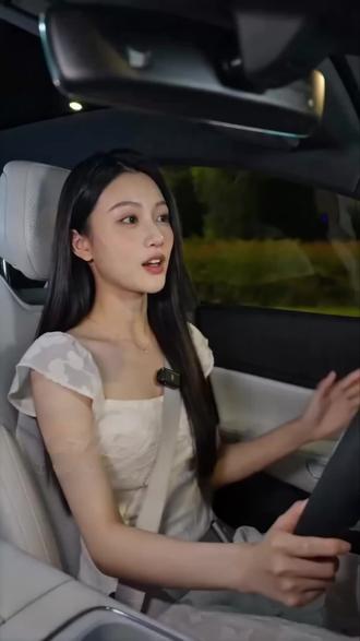 真正有分寸的提醒,是这种声音 很多人会把“更安静”理解成“更高级”。
但在低速靠近行人、经过地库出口、社区慢行这些场景里,只有安静并不够
#小鹏汽车 #小鹏G6 #低速模拟音 #用车技巧#车主日常