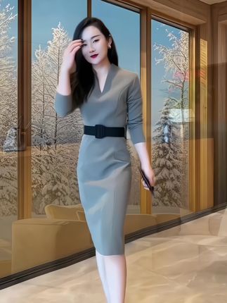 开叉连衣裙女秋季打底裙修身显瘦OL通勤职业装轻熟风西装裙子#高级感穿搭 #优雅气质 #晒晒我的秋日穿搭