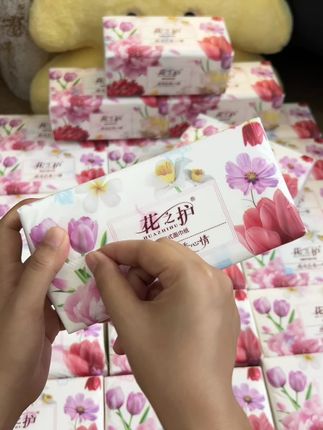 哇噻噻~我的天呐!这个价就到手一大箱整整24大包抽纸耶!关键质量嘎嘎好,纸巾这种消耗品,趁现在划算赶紧囤!#抽纸 #生活用纸 #大包型抽纸 #印花抽纸 #超便宜超划算