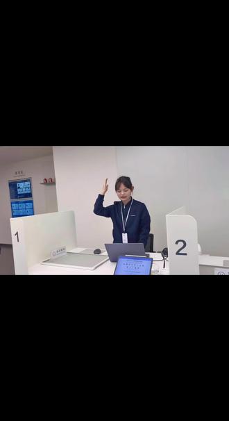 第一次这么正规的修手机 没想到还有维修模式这种东西,还可以借备用手机,这也太放心太方便了~#华为换电池 #这服务也太暖了吧 #专业维修 #华为换屏幕