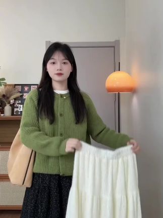 法式白色磨毛蕾丝半身裙女秋冬小个子高腰a字伞裙中长款蛋糕裙子#法式穿搭 #蕾丝 #半身裙 #蛋糕裙 #女生必备