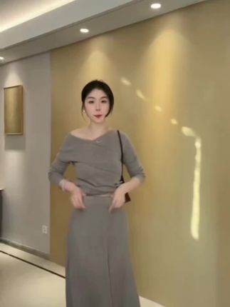 【缪斯的侧影】不规则翻领毛织长袖上衣长款半身裙套装#秋季穿搭 #慵懒风穿搭 #内搭外穿都好看 #优雅气质 #今日穿搭look