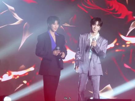 超可爱把人拉到中间行骑士礼🤩#黄星 #邱鼎杰 #澳门见面会