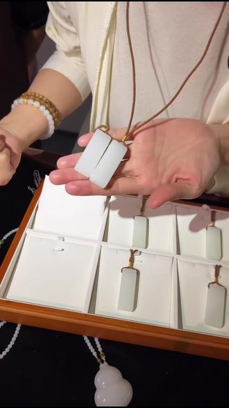 超多好物,快来直播间看看