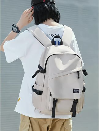 超轻大容量!学生党必备减负书包 这款白色韩系双肩包,真的超有好感!设计很日常,没有太多花里胡哨的元素,但就是那种很舒服的风格,适合学生党日常背。 容量也挺大,A4本、水杯、文具都能装下,背上也不会觉得重,超适合上课和通勤。 颜色是温柔的白色,搭配起来很百搭,不管是穿校服还是日常穿搭都合适,真的有种邻家女孩的感觉。 #书包 #双肩包 #韩系双肩包 #学生党书包 #大容量书包