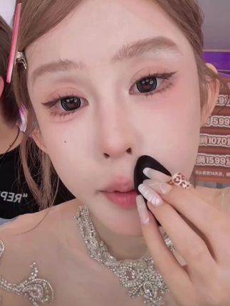 想要打造精致妆容怎么能少了这盘木柯诗修容盘#化妆教程 #美妆分享#学生党平价安利