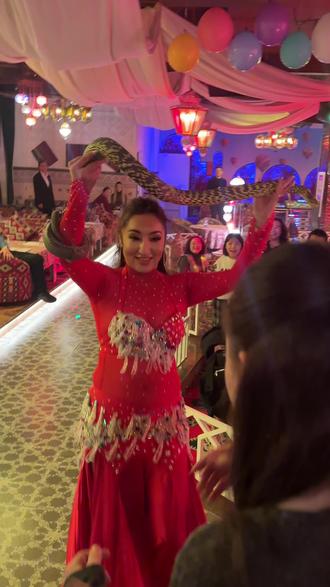 去喀什怎么能不拍维吾尔族写真呢#赛里木湖#喀什#回族#妆造 #vlog十亿流量扶持计划