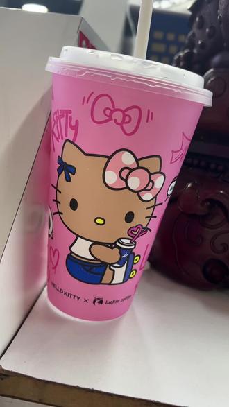 #hellokitty杯 多少人是为了瑞幸咖啡这个杯子去的#咖啡kitty