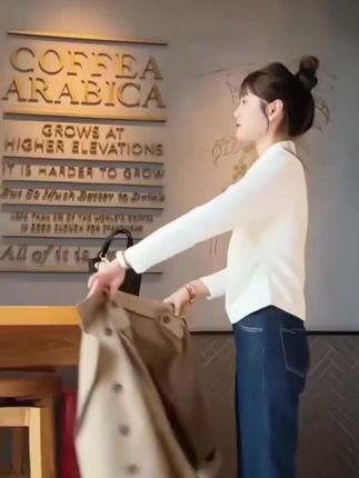 拉夏贝尔时尚短款风衣外套女2025新款宽松收腰双排扣百搭休闲上衣@满满幸福🎀🎀🎀 @