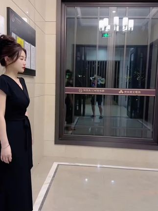 女人不需要很漂亮,有点气质就好 #女款时装裙子 #时尚气质连衣裙 #夏季新款连衣裙 #黑色连衣裙