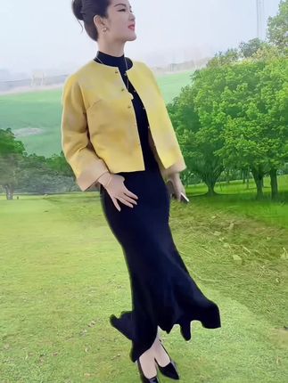 #国风设计服装 #穿搭 第一次穿新中式也太好看了吧!#高级感穿搭 #新中式穿搭 #上热门