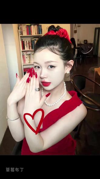 正大红色纯色手工穿戴甲高级显白新年美甲定制甲型 #手工美甲 #新年美甲 #显白美甲 #定制甲型 #穿戴甲片