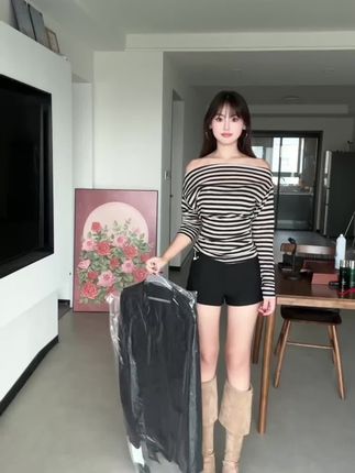 2025早秋新款白色v领飘带衬衫女装设计感小众中长款上衣 #早秋穿搭 #新款分享 #衬衫 #小众设计感 #显瘦穿搭