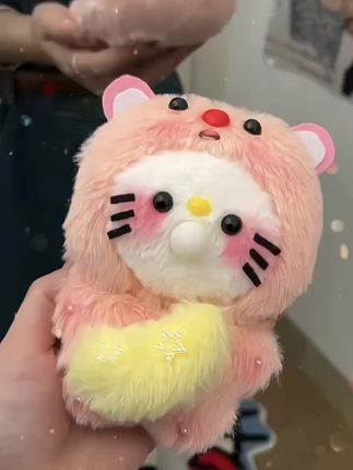 谁能拒绝一只可爱的小海狸吱吱叫玩偶呀 #手工DIY #玩偶