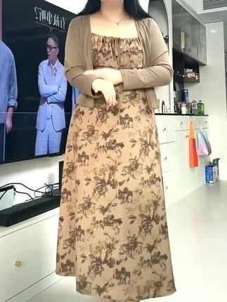 法式复古水墨印花吊带连衣裙开衫两件套秋季新款高级感显瘦长裙子#服饰优品 #初秋穿搭 #胖妹妹穿搭 #每日穿搭 #简约搭配 @抖加🔥上热门🔥dou+🔥热点宝