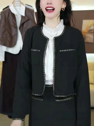【两件套】设计感链条套装短外套高腰阔腿长裤 两件套QJ0029#时尚气质穿搭 #小香风套装 #时髦穿搭 #直筒裤穿搭 #短款外套推荐 @DOU+小助手