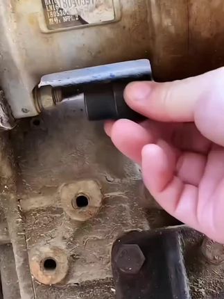 光伏安装专用万向套筒扳手360度旋转机维修工具#套筒 #套筒扳手 #万向套筒 #光伏发电安装 #光伏万向套筒 @DOU+小助手 @巨量千川