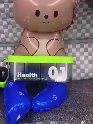 精致打工人的健康助手,分体式药盒,把日常所需的药和补剂分类装,上班时随时补,再也不用手忙脚乱找药啦,健康生活从规律服药开始!#日常分享 #分体式药盒#分体式药盒推荐