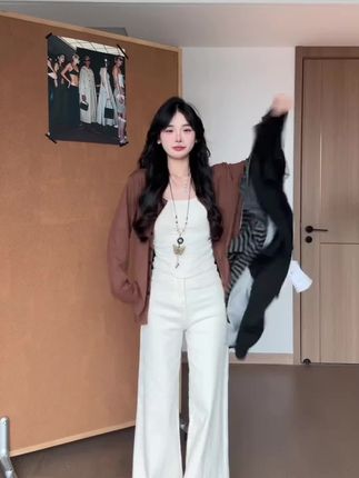 早秋新款慵懒风韩版宽松单排扣薄款外套女百搭休闲V领长袖开衫#早秋穿搭 #慵懒风穿搭 #时尚百搭#韩系穿搭 #开衫