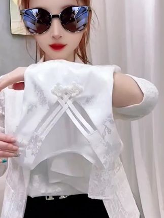 国风背心上衣#时尚简约#洋气减龄 #谁穿谁好看 #穿出自信穿出美丽