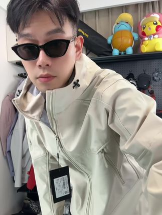 #冲锋衣 #软壳 #户外 #秋款穿搭 #男女同款冲锋衣