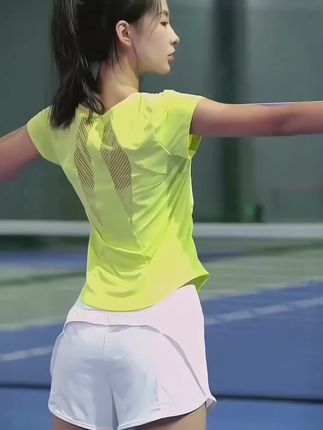#运动穿搭 #瑜伽服搭配 #健身女孩穿搭 #夏季新款#运动速干服推荐