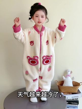 可爱连体宝宝睡袋,晚上可以让宝宝好好入眠,柔软亲肤的面料,糯叽叽的😊#儿童家居服 #连体睡衣家居服 #宝宝睡衣 #高品质童装 #强烈推荐