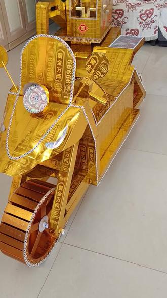 #黄金万两纸扎手工作品摩托车 教程已完成…