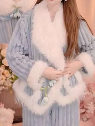 彭裳裳【冰雪恋人】温柔风网红性感吊带睡衣套装女秋冬季家居服保暖#睡衣控 #上热门 #分享爱用物