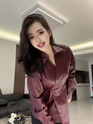 喜欢笑的人不一定快乐 但喜欢看你笑的人 一定希望你快乐...#短发女孩
