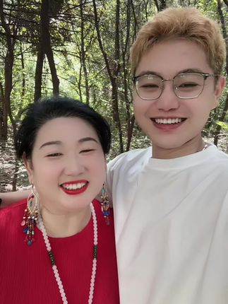 希望所有的姐妹都能像我一样勇敢的迈出来这一步,不要顾忌别人的眼光,因为幸福是属于自己的#家庭日常#夫妻日常#大老婆小老公 #记录美好生活