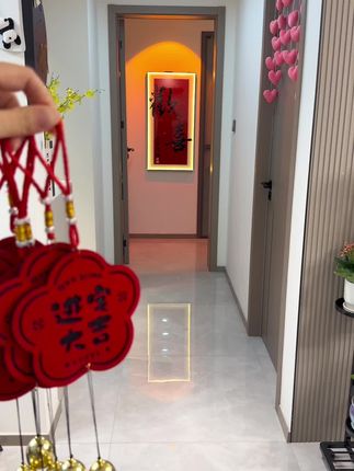 铃铛一响,黄金万两,这个铃铛款的乔迁门把手挂件好好看,大门上 房间门上都可以挂上一个哦!让新家每个小细节都仪式感满满。#乔迁之喜大吉大利 #搬家仪式感#乔迁门把手挂件