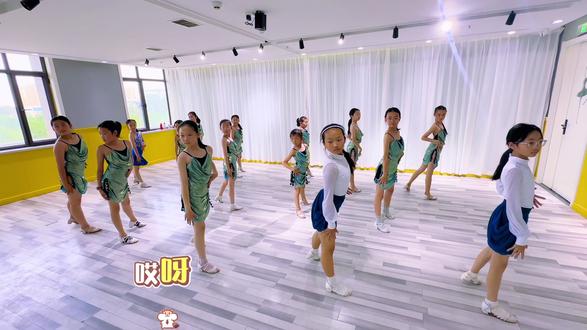 这么努力不要命啦🙈#别练了再练进国家队怎么办 #少儿拉丁舞#学舞蹈的孩子最美丽最自信#库车少儿舞蹈培训#库车学舞蹈