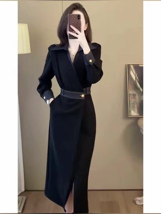 春秋赫本风高知穿搭大方得体的小黑裙显瘦收腰长袖连衣裙子女长裙#赫本风小黑裙 #百搭显瘦 #小黑裙 #春秋穿搭 #穿搭